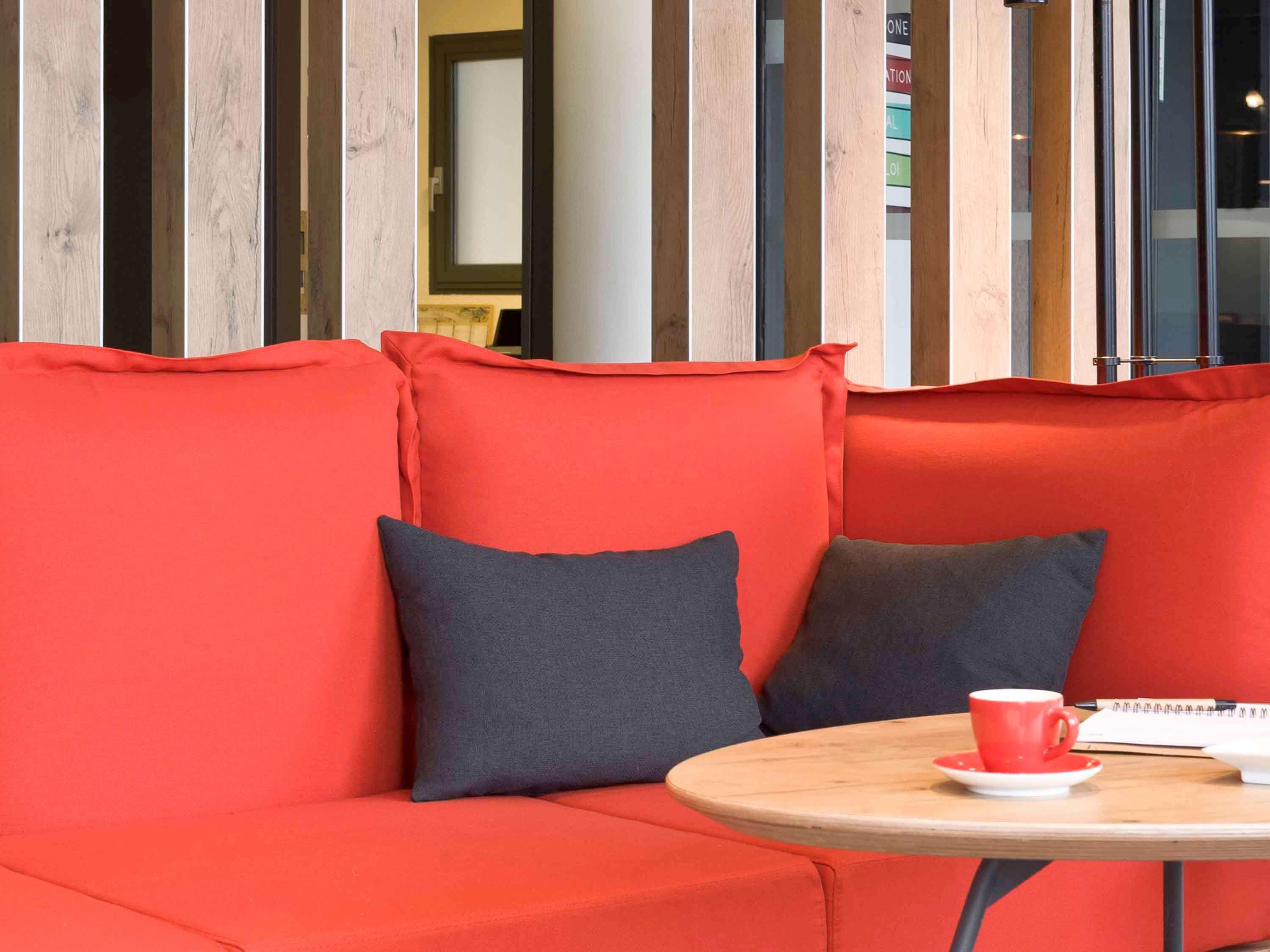 Отель Ibis Bordeaux Centre - Gare Saint-Jean Экстерьер фото
